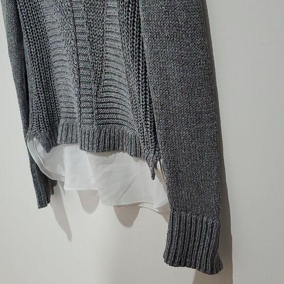 CALVIN Klein small grey long sleeve sweater - Picture 3 of 7